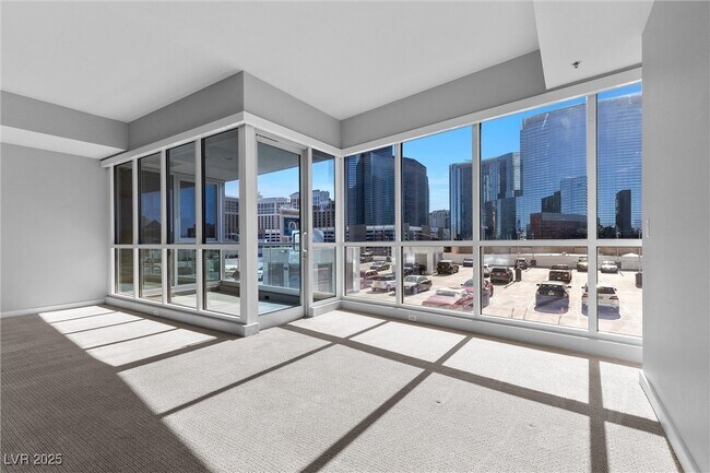 Building Photo - 4525 Dean Martin Dr
