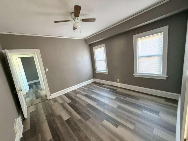 Building Photo - 2217 N 15th St