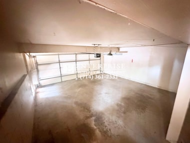 Building Photo - 2-Bed Buena Park End-Unit Townhome with Garage & Pool