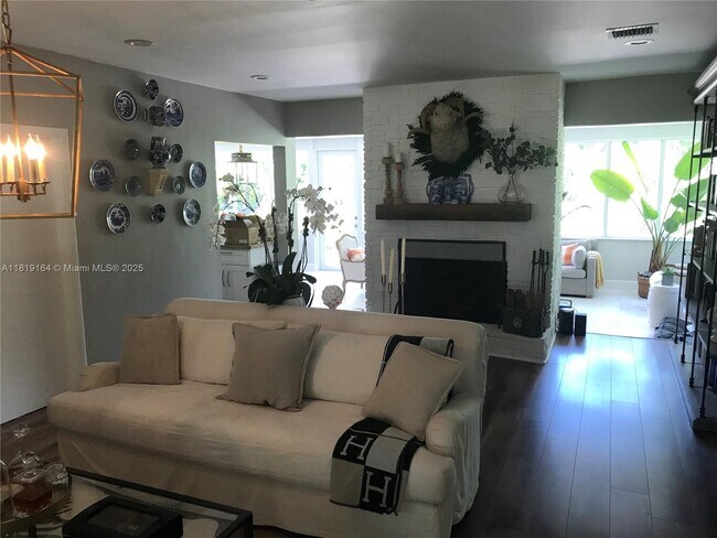 Building Photo - 5891 SW 83rd St
