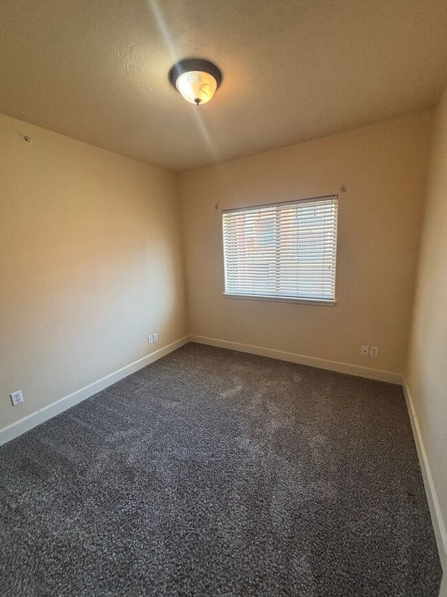 Building Photo - 6735 N Spurwing Loop