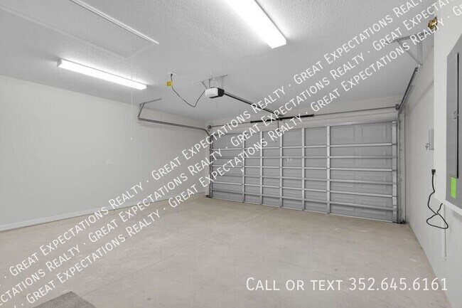 Building Photo - 678 Walkertown Dr