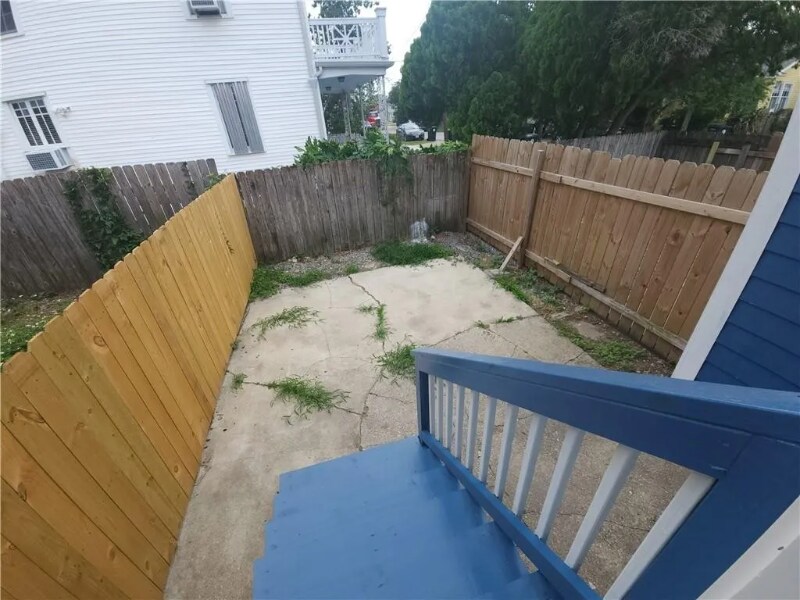 Building Photo - 8403 Apricot St