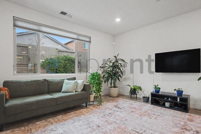 Building Photo - 12743 Blueblanc Way