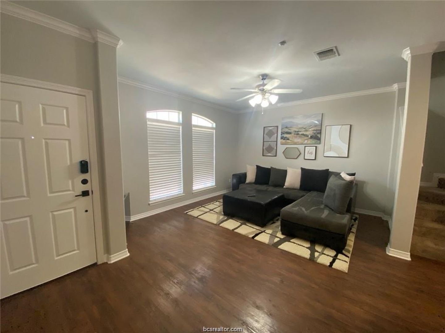 Building Photo - 4 Bedroom Lakeridge - Available NOW!