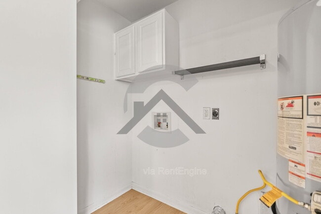 Building Photo - 9409 Cerelle Dr