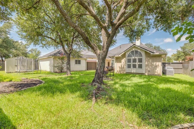Building Photo - 12011 Arroyo Verde Ln