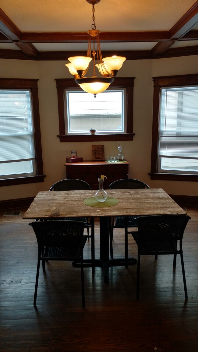 Building Photo - 3521 Jefferson St