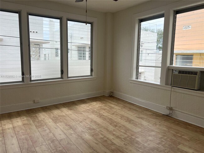 Building Photo - 1361 Meridian Ave