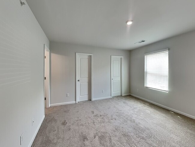 Building Photo - 1084 Benfield Ridge