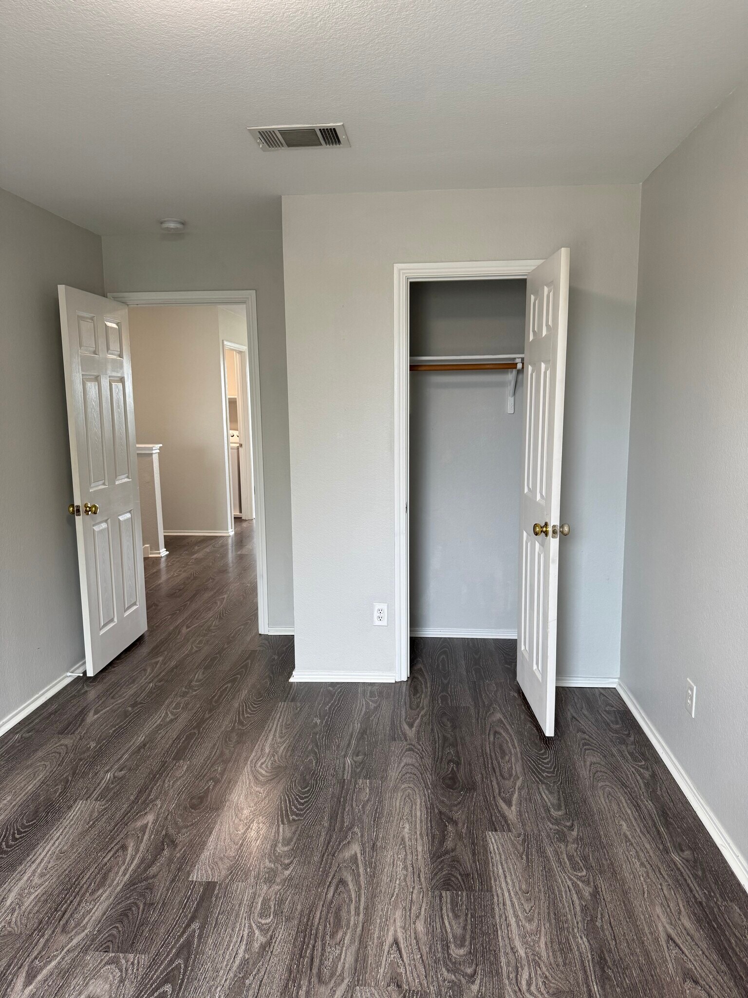 Building Photo - 608 Sherry Dr