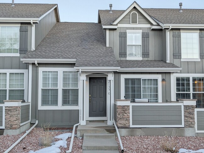 Building Photo - 2133 Copper Creek Dr