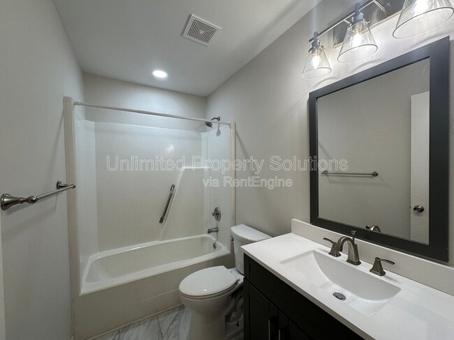 Building Photo - 118 Horn Rd