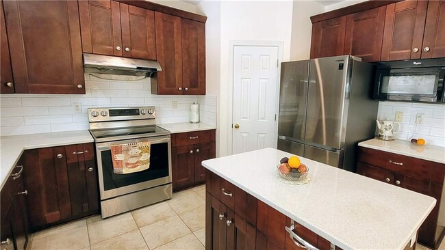 Building Photo - 2835 Olde Town Park Dr