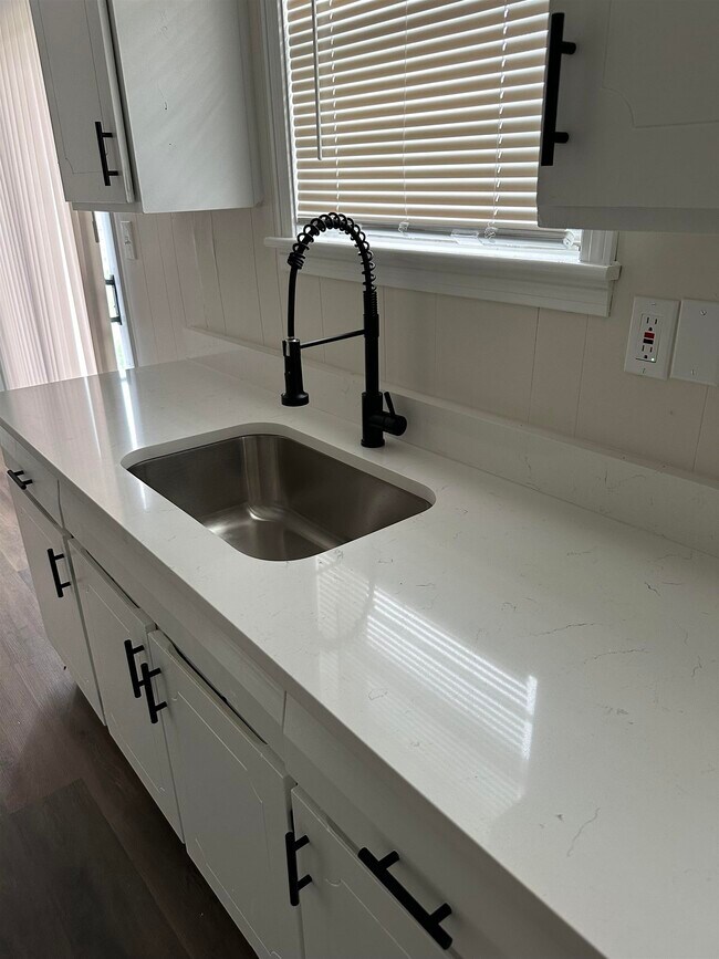 Building Photo - 2540 Keen Rd