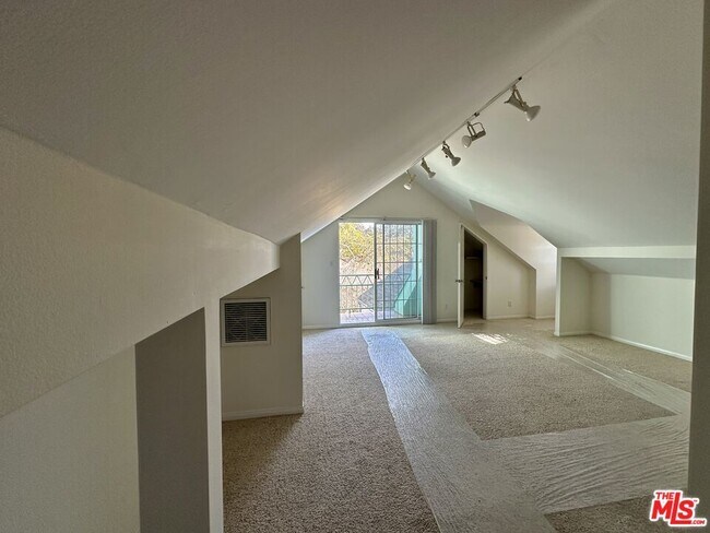 Building Photo - 4214 Lafayette Pl