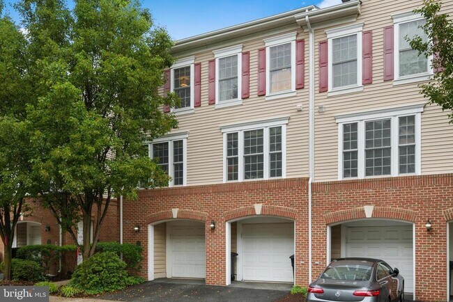 Building Photo - 7135 Huntley Creek Pl