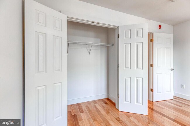 Building Photo - 4122 Haverford Ave