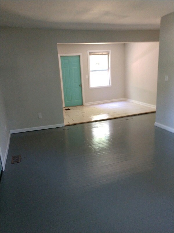 Building Photo - 4207 Dinglewood Ave