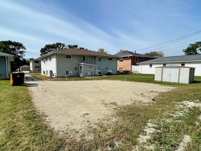 Building Photo - 1340 4th Ave SW