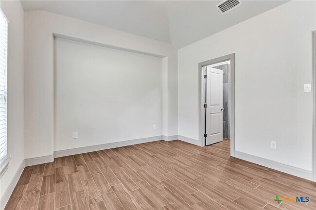 Building Photo - 2560 Puter Creek Rd
