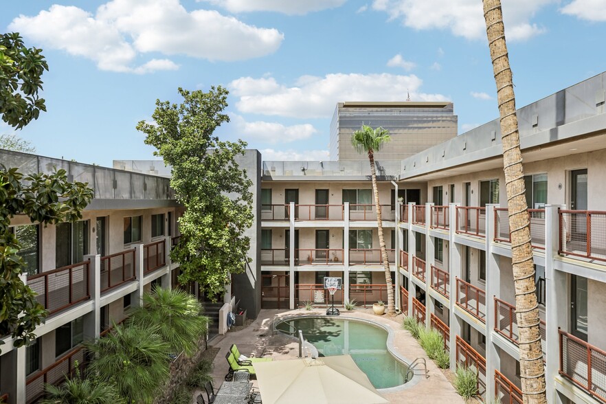 Primary Photo - Welcome to The Flats Downtown!