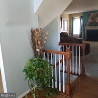 Building Photo - 1037 Suffolk Dr