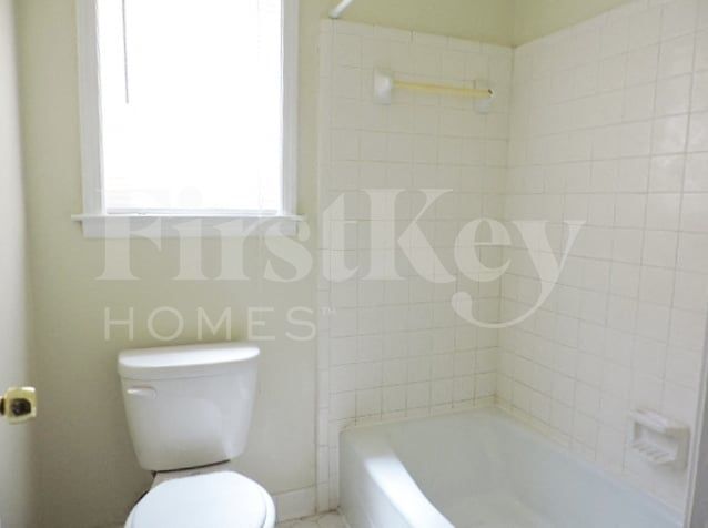 Building Photo - 4571 Blue Willow Rd