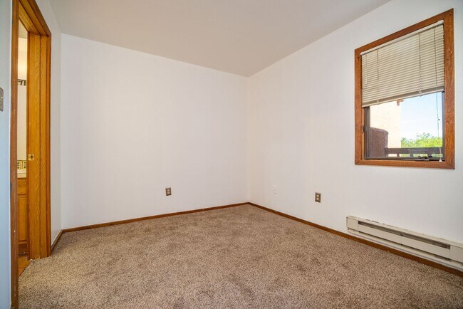 Building Photo - 2600 W Zia Rd