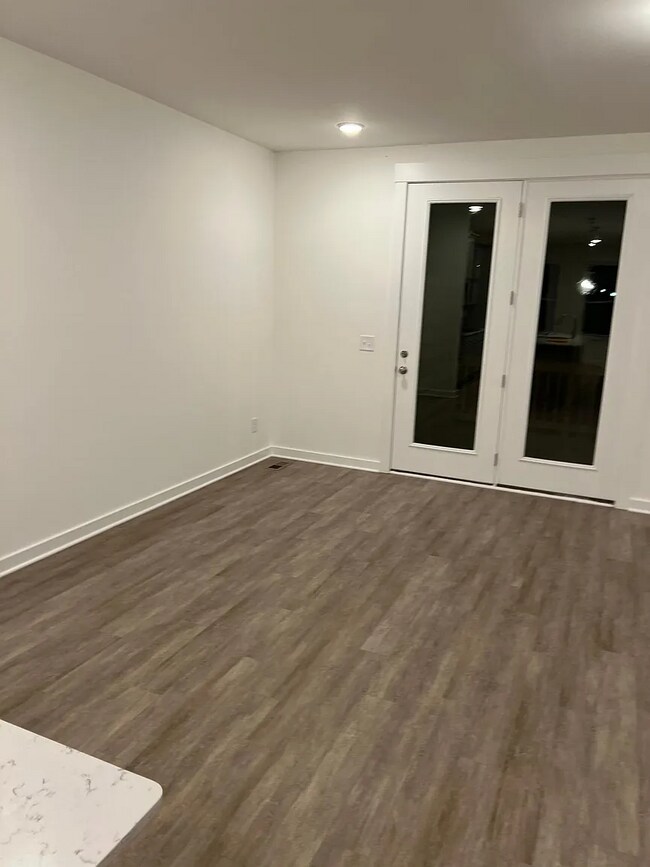 Building Photo - 2073 Eva Pearl Dr