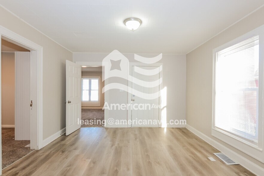 Building Photo - 912 N Livingston Ave