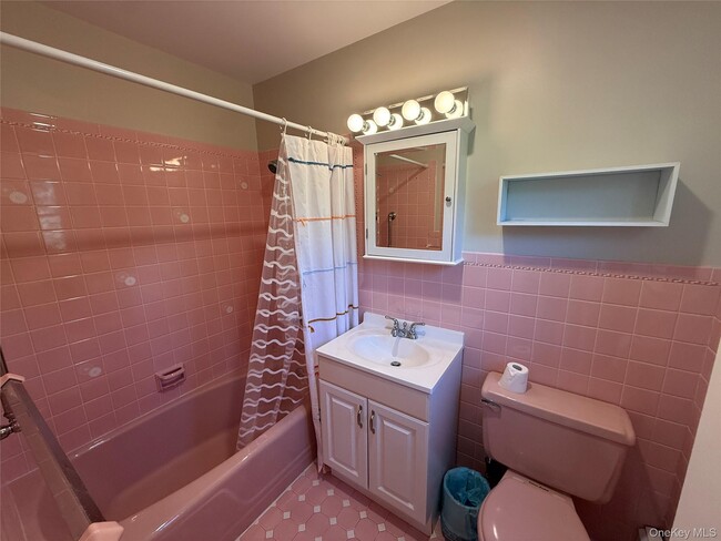 Building Photo - 29 Eastview Dr