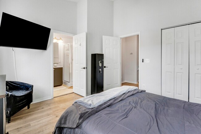 Building Photo - 107 Pond Apple Ln