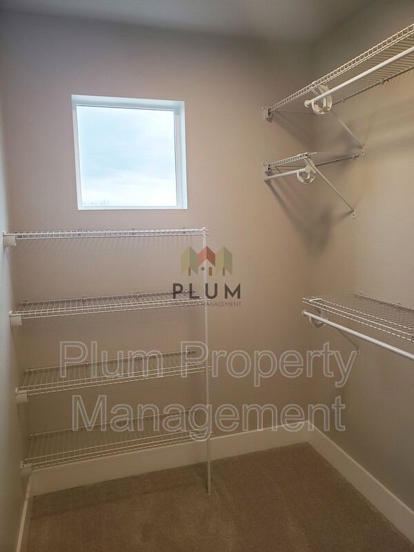 Building Photo - 4724 Giada Dr