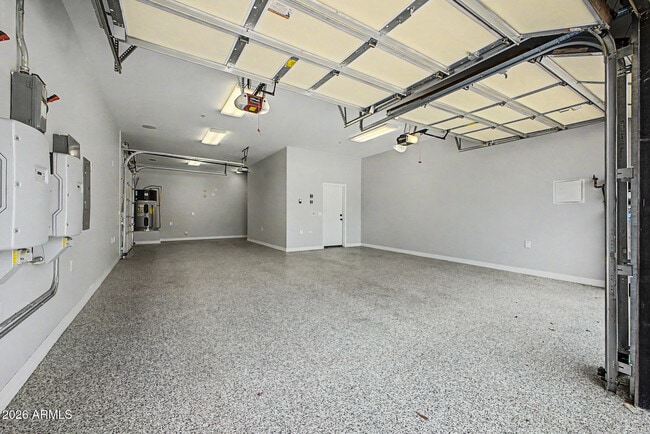 Building Photo - 2311 E Colter St