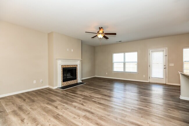 Building Photo - 194 Renford Rd