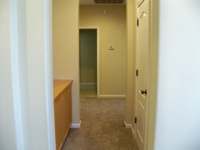 Building Photo - Gorgeous Two Story In East Modesto