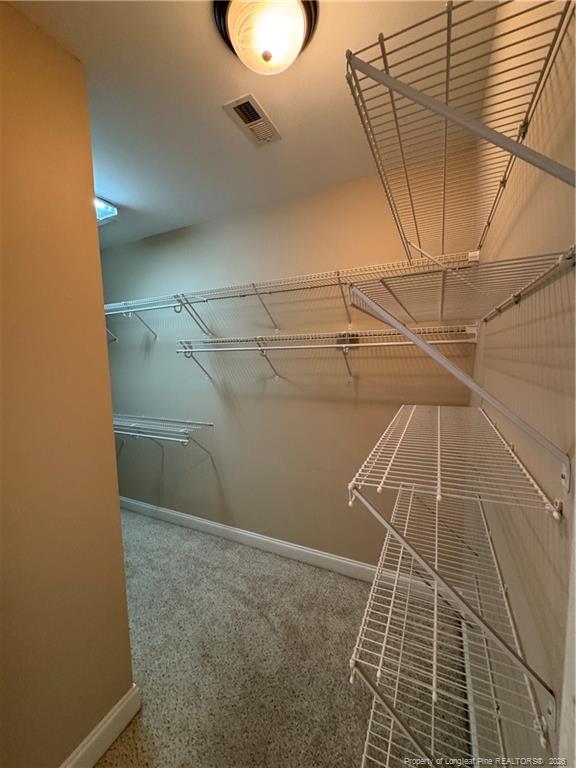 Building Photo - 210 Fountainhead Ln