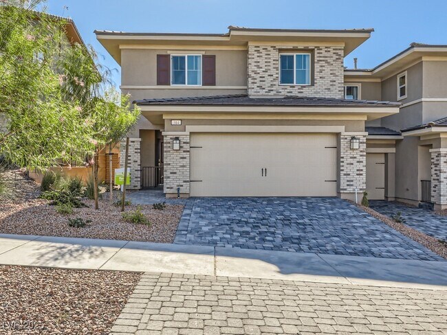 Primary Photo - 314 Silva Pl