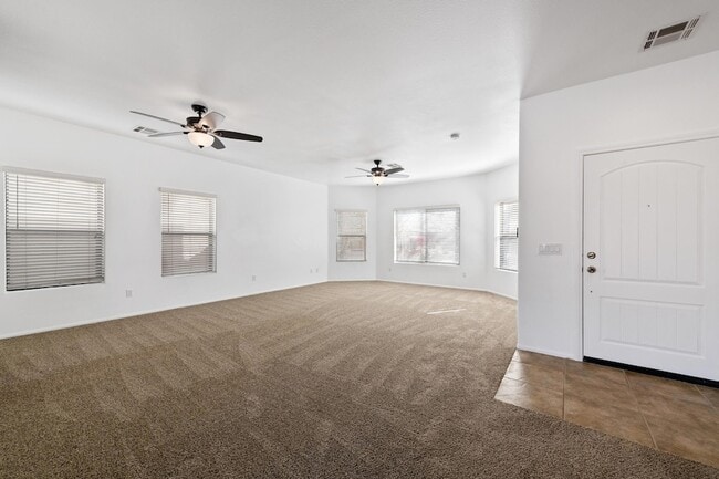 Building Photo - 30595 Sierra Pl