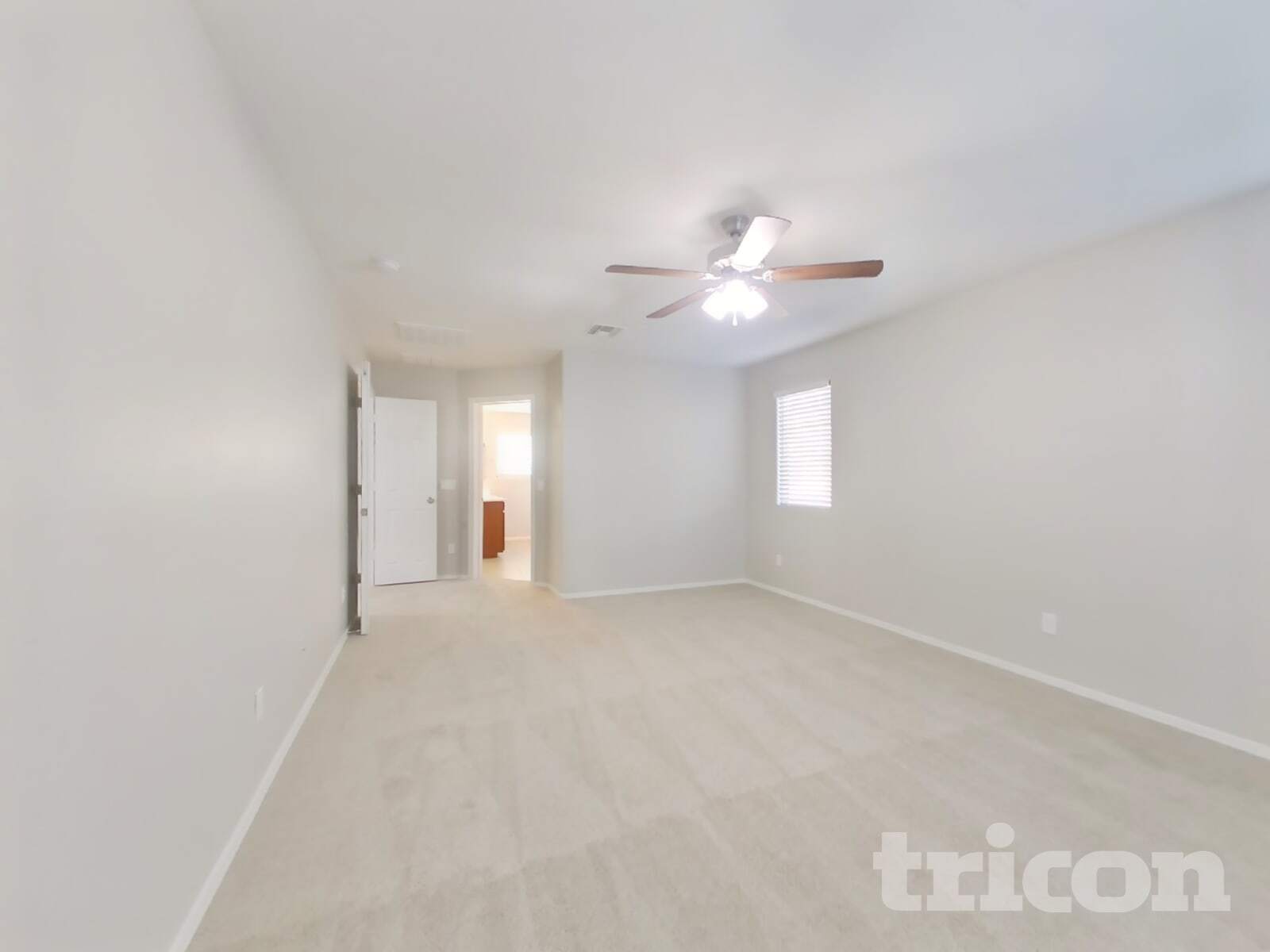 Building Photo - 18024 W Post Dr