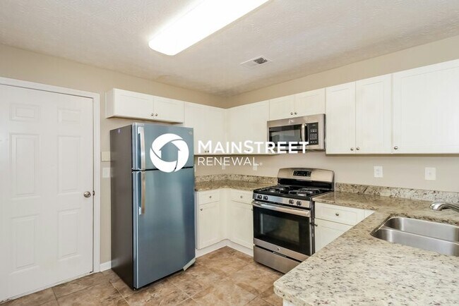 Building Photo - 4 Bedroom Pet-Friendly Home in Austell, GA with Main Street Renewal