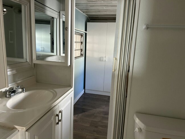 Building Photo - 38706 Daughtery Rd