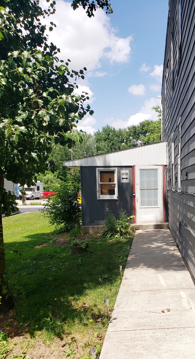 Apartment's Private Entrance - 30 Umberto Ave