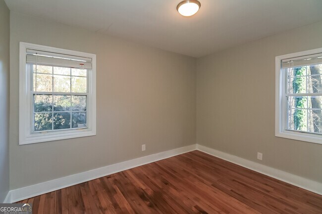 Building Photo - 2450 Judson Ave
