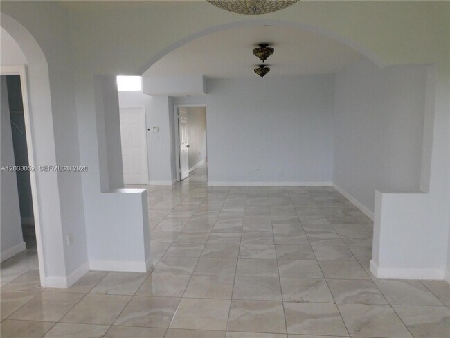 Building Photo - 15002 SW 161st Pl