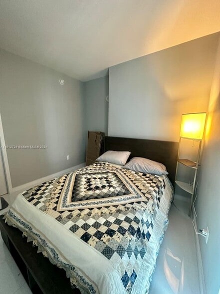 Building Photo - 1100 S Miami Ave