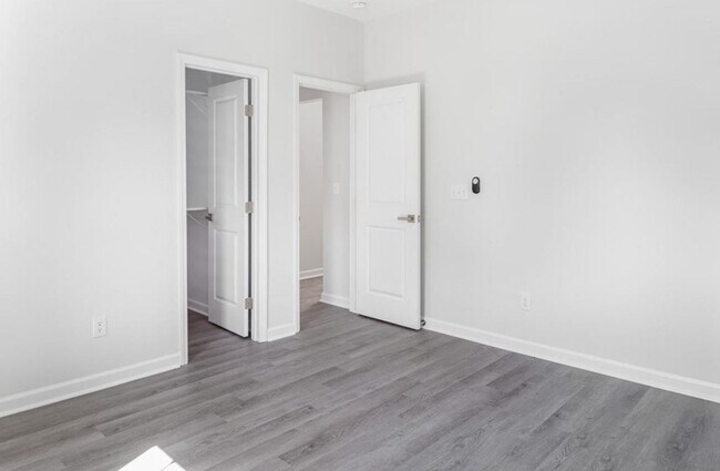 Building Photo - Modern Charm Meets Classic Comfort in This...