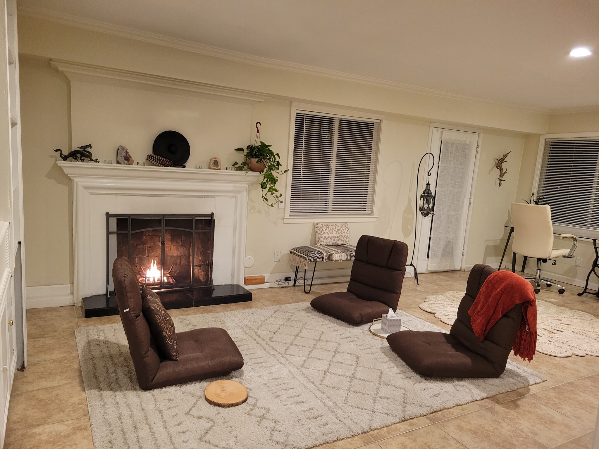 Living room and kitchen - 2549 Tamalpais Ave