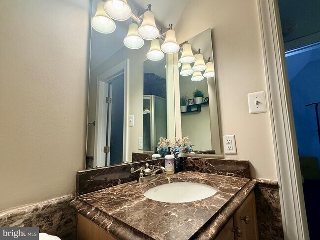 Building Photo - 4628 36th St S